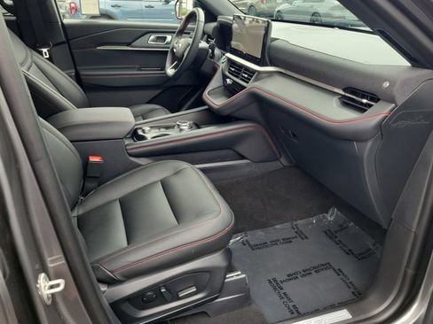 Used 2026 Ford Explorer ST-Line w/ ST-Line Street Pack RWD image 16