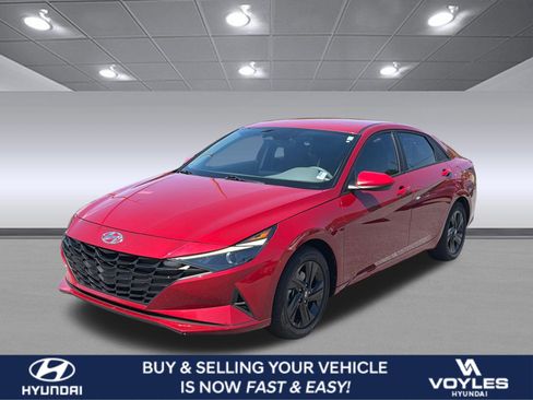Certified 2023 Hyundai Elantra SEL FWD image 1