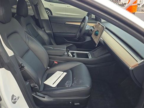Used 2023 Tesla Model 3 Standard Range RWD image 5