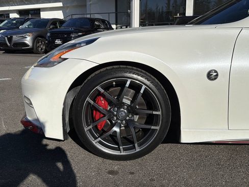 Used 2016 Nissan 370Z NISMO RWD image 16