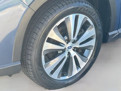 Used 2021 Subaru Ascent Touring AWD/4WD image 32