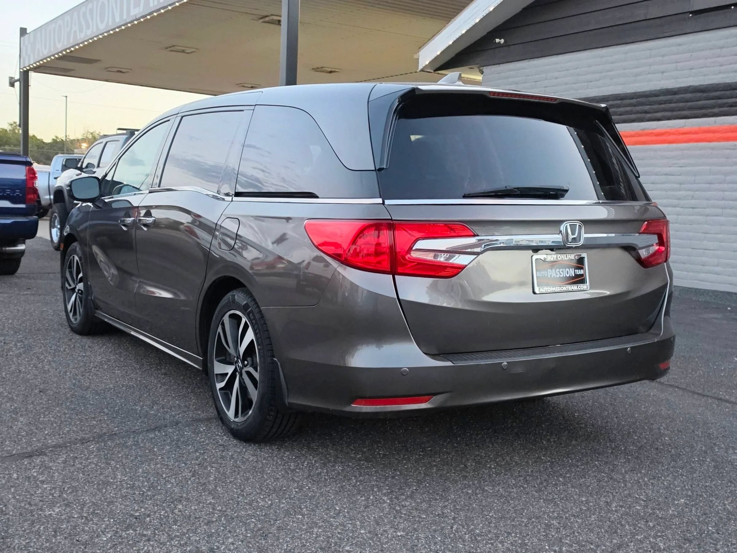 Used 2019 Honda Odyssey Elite image 3