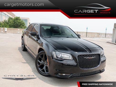 Used 2022 Chrysler 300 S RWD image 1
