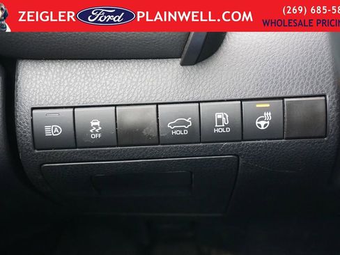 Used 2024 Toyota Camry SE image 27