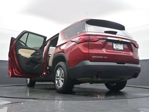 Used 2022 Chevrolet Traverse LT AWD/4WD image 59