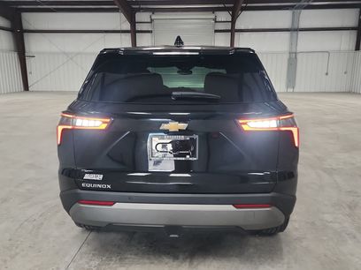 Used 2025 Chevrolet Equinox LT