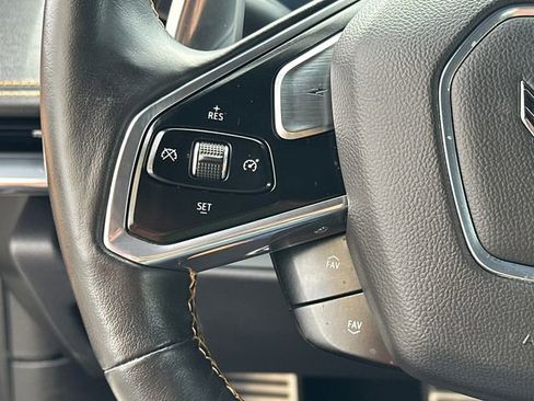 Used 2020 Chevrolet Corvette Stingray Preferred Cpe w/ 2LT Preferred Equipment Group image 21