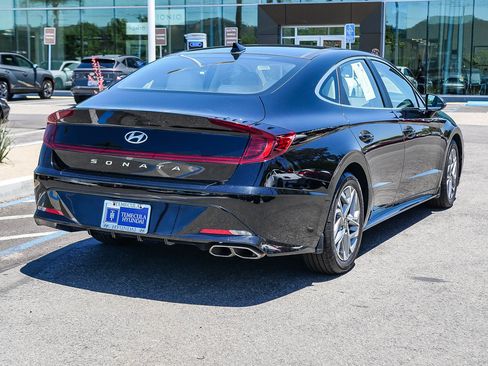 Certified 2023 Hyundai Sonata SEL w/ Convenience Package FWD image 4
