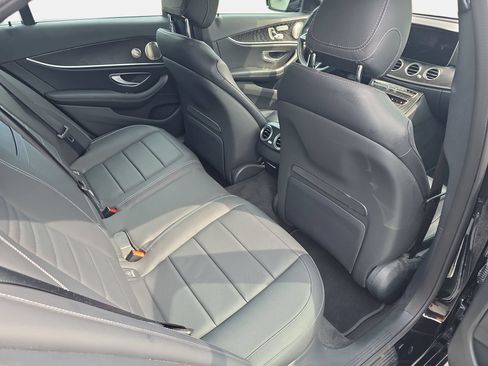 Used 2023 Mercedes-Benz E 450 4MATIC Sedan image 11