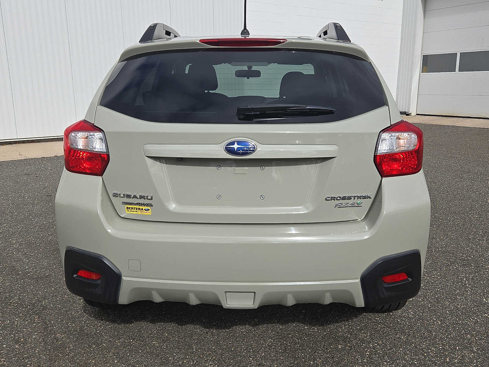 Used 2016 Subaru Crosstrek 2.0i Premium AWD/4WD image 5