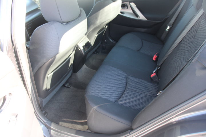Used 2010 Toyota Camry SE FWD image 13