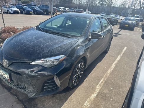 Certified 2018 Toyota Corolla SE image 5