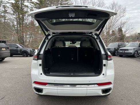Used 2023 Jeep Grand Cherokee Overland image 27