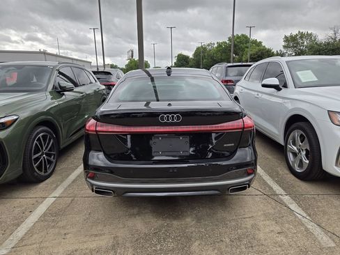 Used 2025 Audi A5 2.0T Premium w/ Convenience Package AWD/4WD image 4