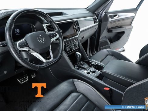 Used 2023 Volkswagen Atlas Cross Sport SEL Premium R-Line AWD/4WD image 19