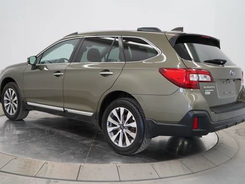 Used 2018 Subaru Outback 2.5i Touring image 5
