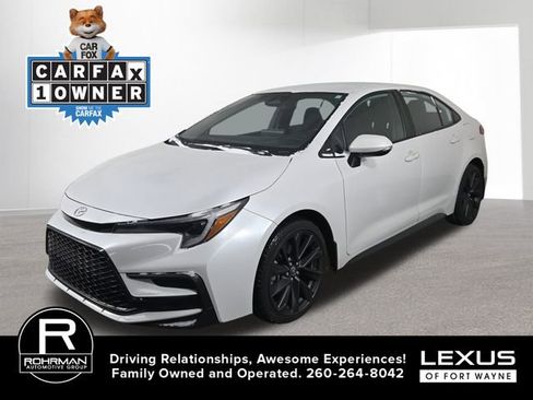 Used 2023 Toyota Corolla SE image 1