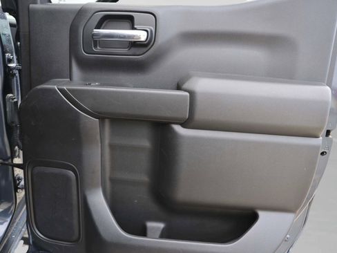 Used 2022 Chevrolet Silverado 1500 Custom image 27