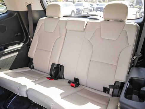 Used 2022 Kia Telluride SX w/ SX Prestige Package AWD/4WD image 19