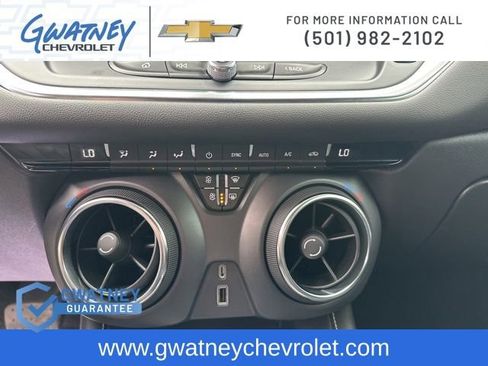 Used 2023 Chevrolet Blazer LT FWD image 19