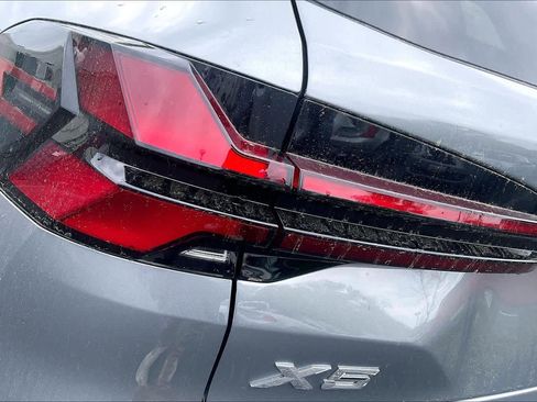 New 2026 BMW X5 xDrive50e w/ M Sport Package AWD/4WD image 14