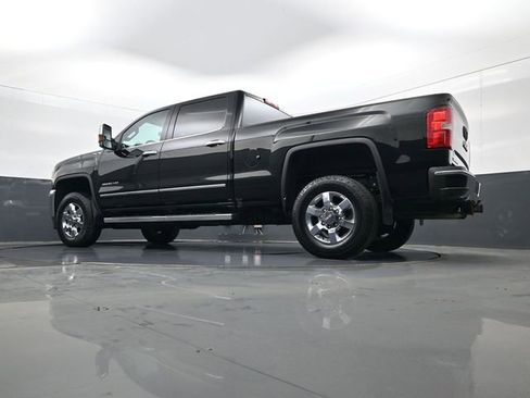 Used 2019 GMC Sierra 3500 SLT image 27