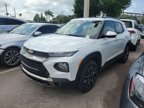 Used 2023 Chevrolet TrailBlazer ACTIV w/ Sun and Liftgate Package AWD/4WD image 1
