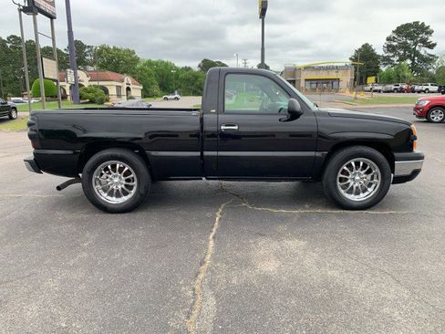 Used 2004 Chevrolet Silverado 1500 W/T image 5