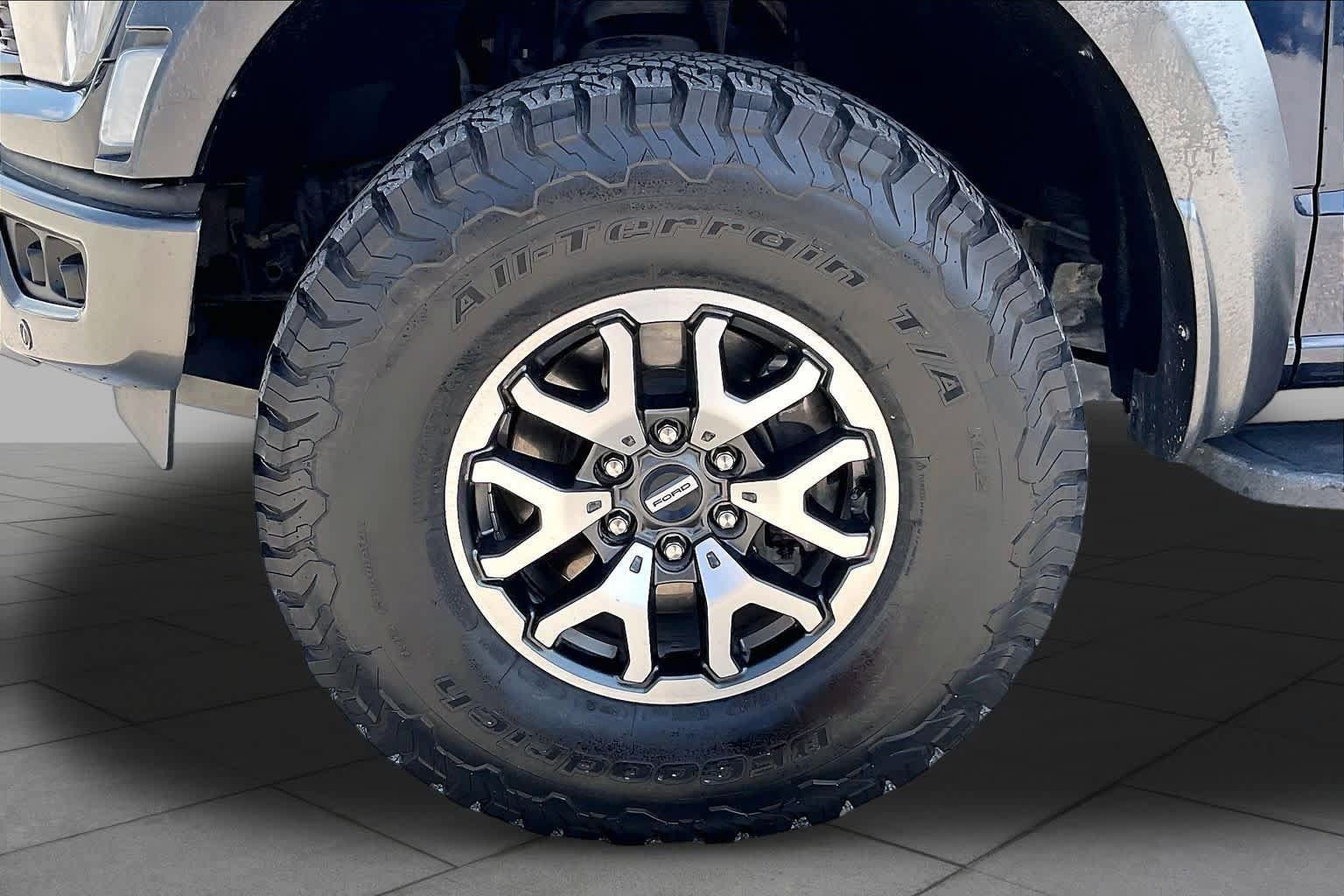 Used 2022 Ford F150 Raptor w/ Equipment Group 801A High AWD/4WD image 11