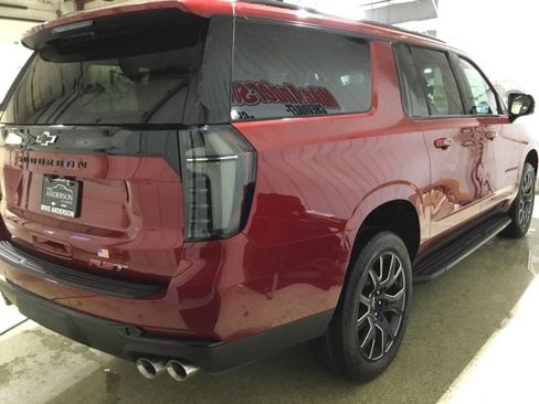 New 2026 Chevrolet Suburban RST image 4