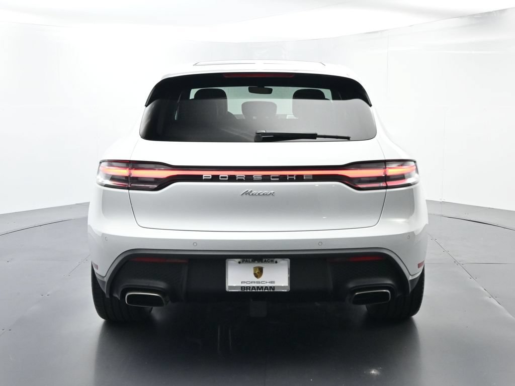 Certified 2026 Porsche Macan AWD/4WD image 13
