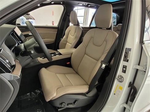 New 2026 Volvo XC90 B6 Ultra image 7