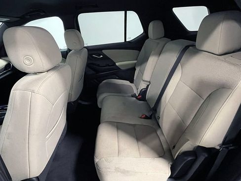 Used 2023 Chevrolet Traverse LS AWD/4WD image 19