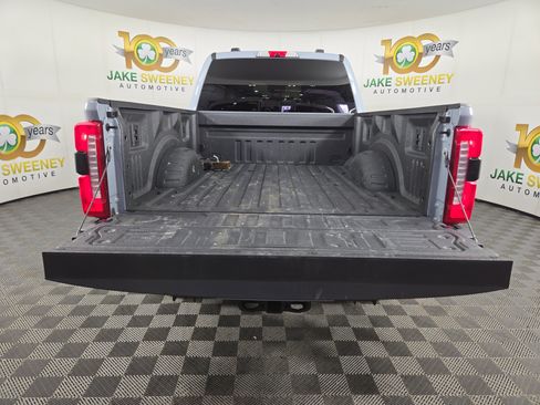 Used 2025 Ford F250 Lariat AWD/4WD image 33