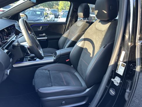 Certified 2025 Mercedes-Benz GLA 250 4MATIC image 22