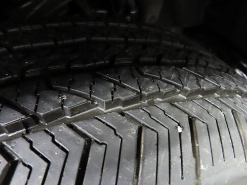 Used 2025 Ford F150 Lariat w/ Equipment Group 502A High image 7