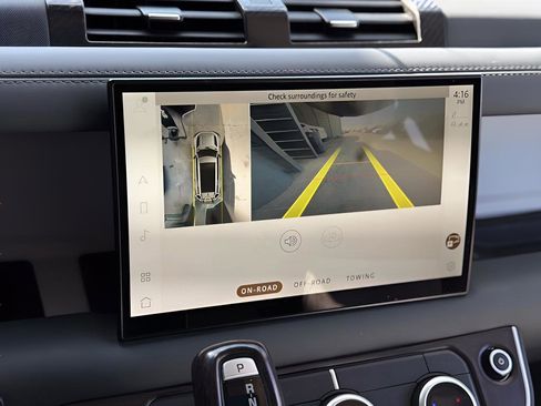 Used 2023 Land Rover Defender 130 First Edition image 10