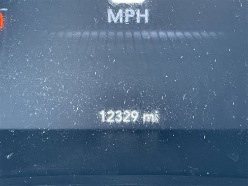 Used 2023 Dodge Challenger R/T w/ Plus Package image 31