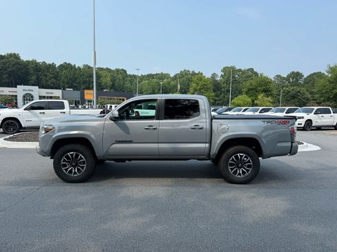 Used 2021 Toyota Tacoma TRD Sport AWD/4WD image 2