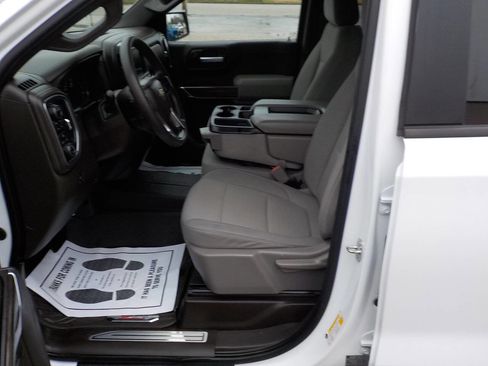 Used 2020 Chevrolet Silverado 1500 LT image 12