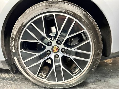 Used 2024 Porsche Taycan RWD image 27