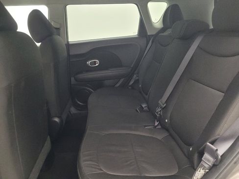 Used 2018 Kia Soul FWD image 18