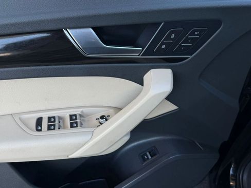 Used 2018 Audi Q5 2.0T Premium Plus w/ Premium Plus Package image 55