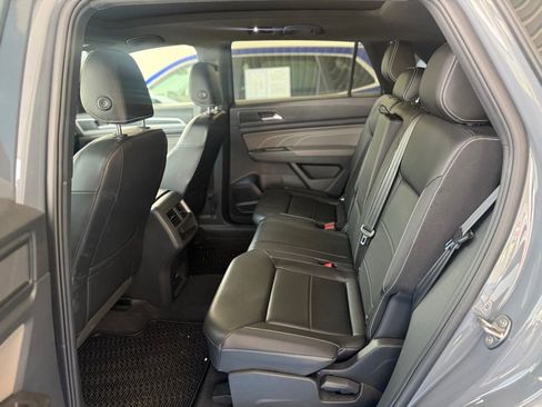 Used 2023 Volkswagen Atlas Cross Sport SEL R-Line AWD/4WD image 15