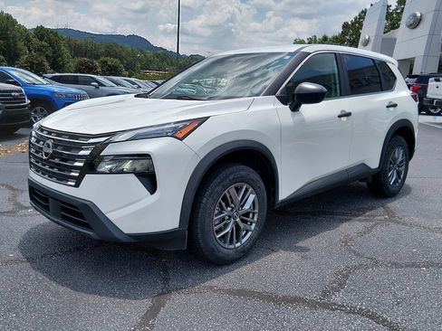 Used 2024 Nissan Rogue S AWD/4WD image 8