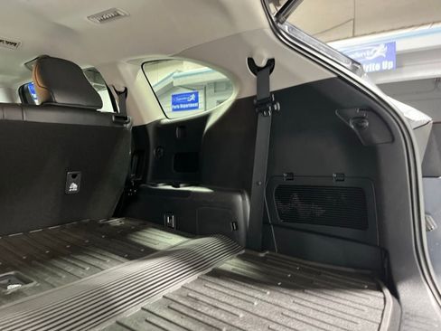 Used 2020 Toyota Highlander Limited AWD/4WD image 38