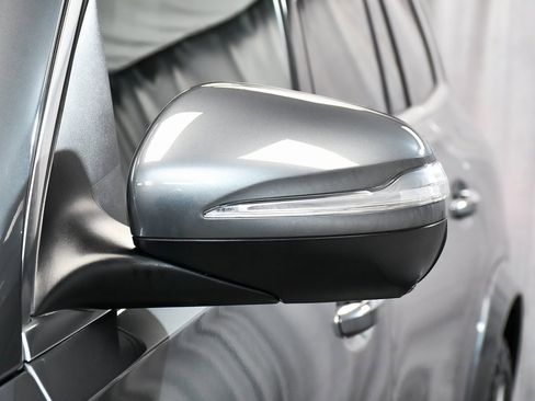 Used 2025 Mercedes-Benz GLS 450 4MATIC image 83