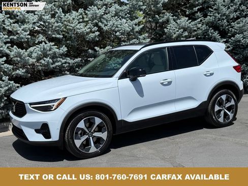 Used 2026 Volvo XC40 B5 Plus AWD/4WD image 1