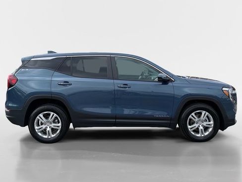 Used 2024 GMC Terrain SLE AWD/4WD image 6