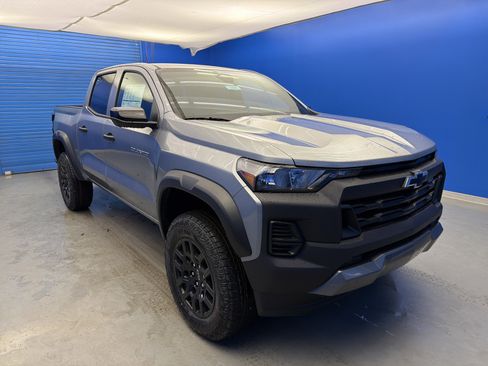 New 2026 Chevrolet Colorado Trail Boss AWD/4WD image 2